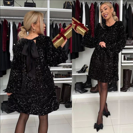 Rochie mini largi, cu paiete de catifea si fundita pe spate