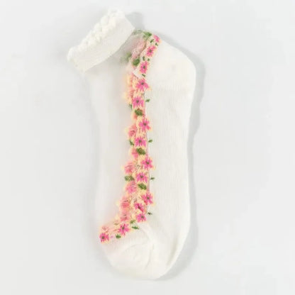 🌺🧦 Virágmintás csipkés női tavaszi-nyári bokazokni – csinos, légáteresztő, tökéletes magassarkúhoz vagy lapos cipőhöz! 👠 Utánvéttel!