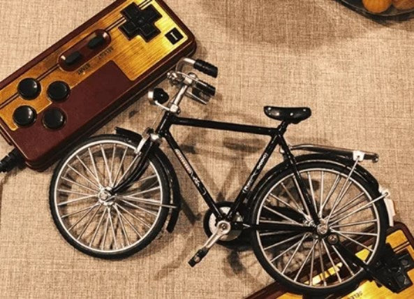 🚴 1:10 Szimulációs Mini DIY Retro Kerékpár Modell Dísz 🎁 A tökéletes karácsonyi ajándék! 🎄🎅