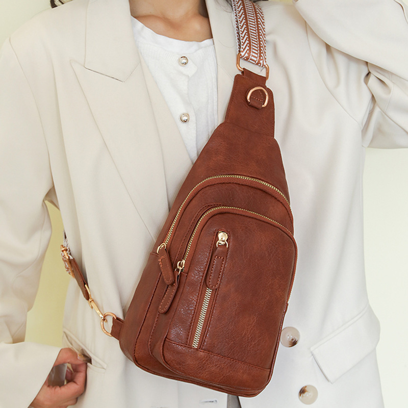 ✨ Klasszikus Női Bőr Válltáska | Minimalista Design, Tökéletes Mindennapokra - Prémium Minőség, Időtlen Elegancia 👜