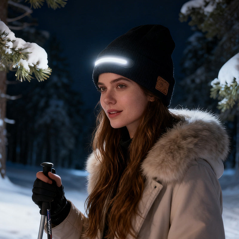 Tölthető Bluetooth-es Világító Sapka