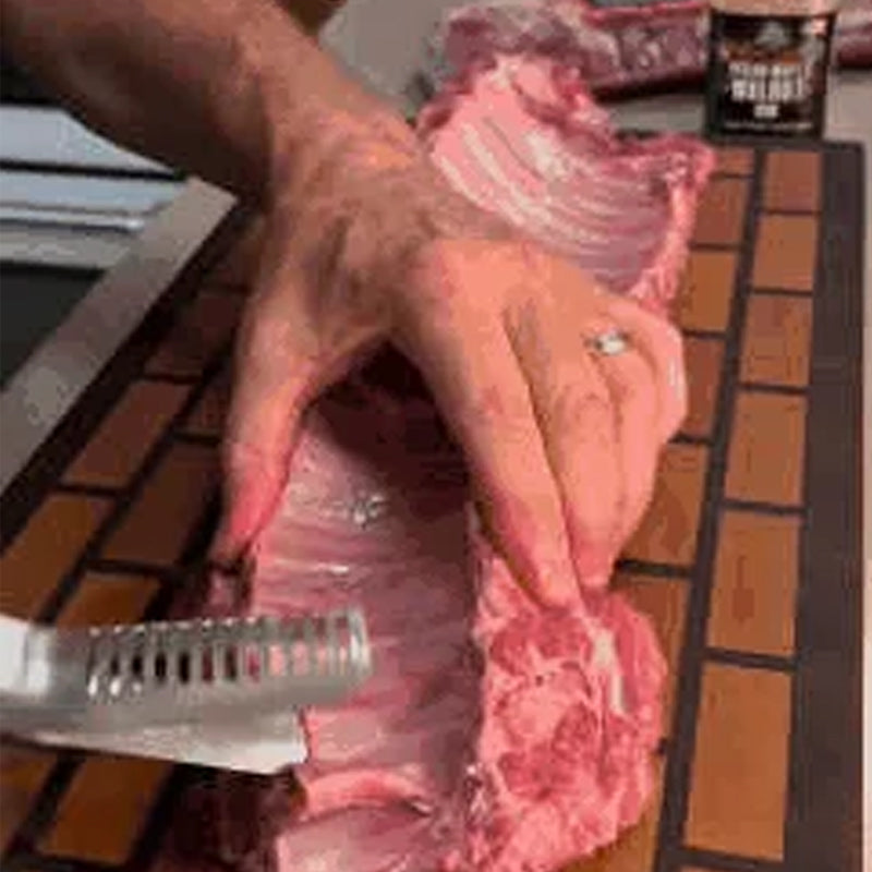 ✨🥩 Rozsdamentes acél BBQ borda nyúzó – perc alatt tökéletesen megtisztítja a bordákat! Nem csúszik, nem vágja meg a kezed. Platás utánvéttel!