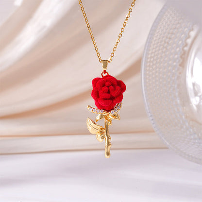 🌹 Elegáns vörös rózsa medálos nyaklánc – szerelem, szenvedély és stílus egy ékszerben! 💖✨ Utánvéttel!